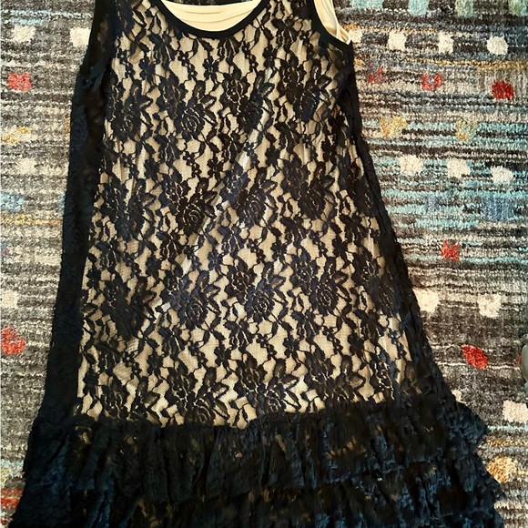 Karen Kane Black Lace Dress with attachCream underlay. Women’s size Medium. - Picture 6 of 6